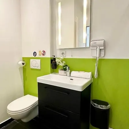 Tolstoi 1 - - Totem דירה וילאורבן