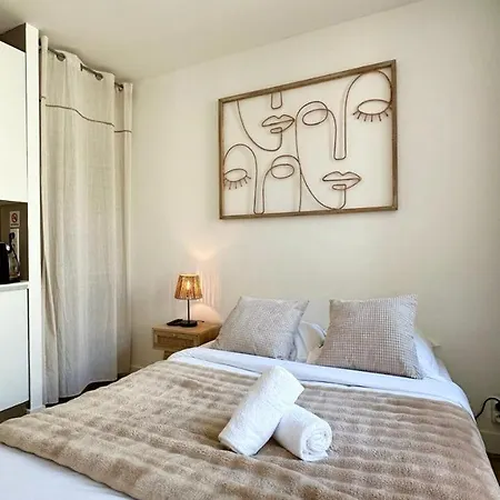 Apartment Tolstoi 1 - - Totem *
